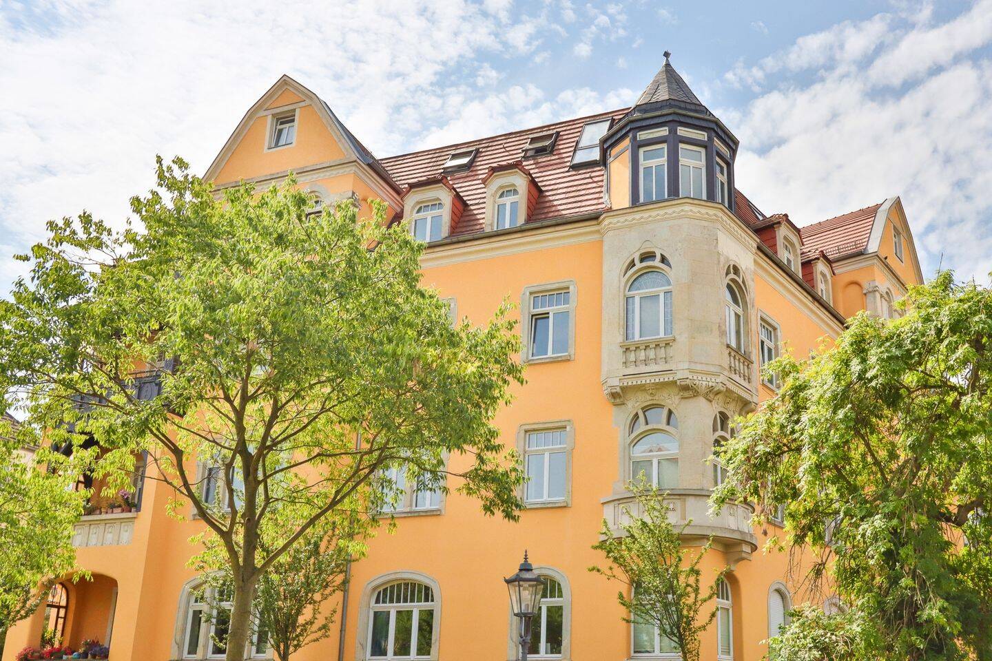 +++ Bezugsfrei! – Gehobene 4-Zimmer-Whg. im Gründerzeitjuwel mit Aufzug in Bestlage +++, 1309 Dresden