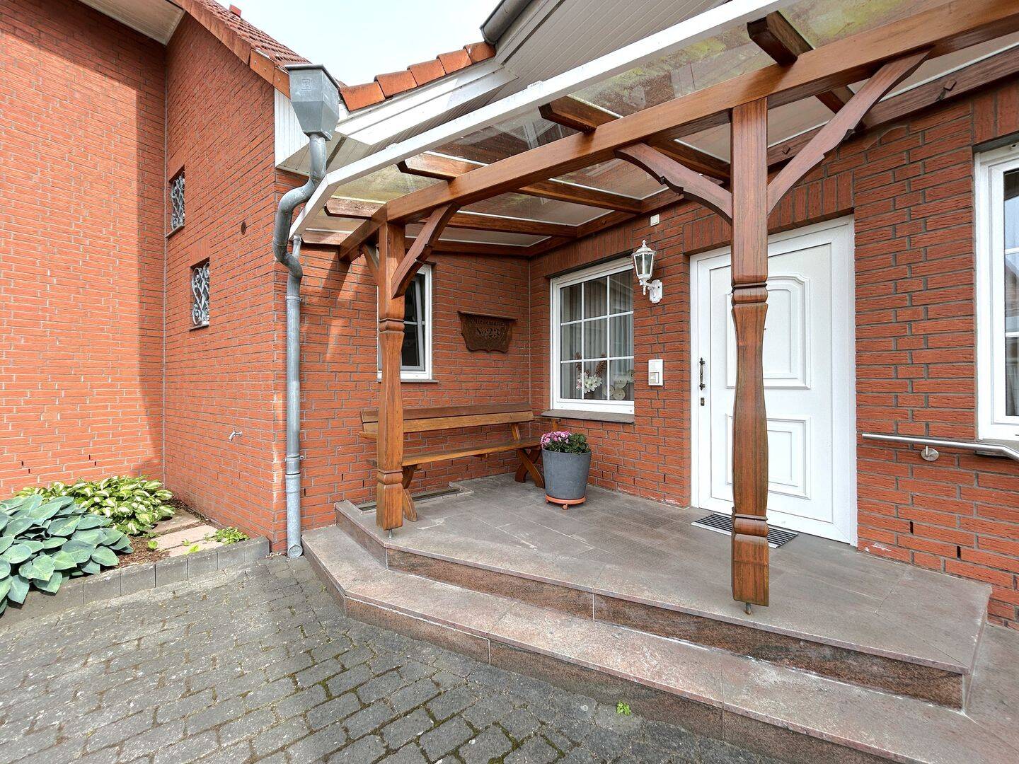 Wohnen auf zwei Ebenen | Außergewöhnliche 5 Zimmerwohnung in der Wedemark
