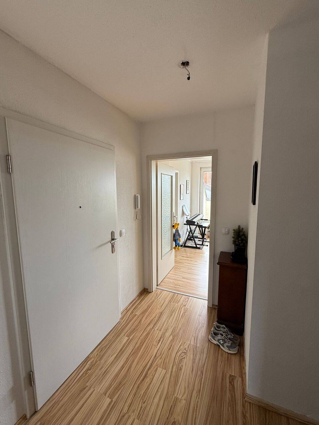 Über den Dächern von Fürth: Helle 2-Zimmer-Dachgeschosswohnung in Fürth-Südstadt, 90763 Fürth (Südstadt Weikershof)