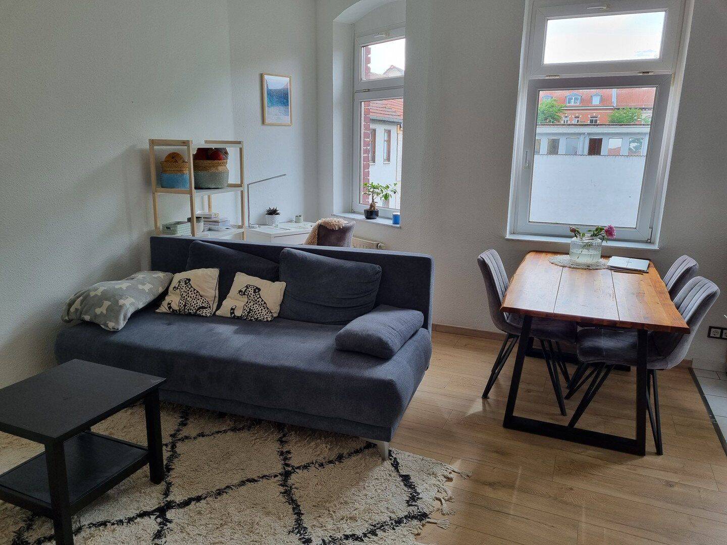 Charmante und großzügige und zentrumsnahe Wohnung inklusive Küche mit Balkonoption WG geeignet, 99086 Erfurt