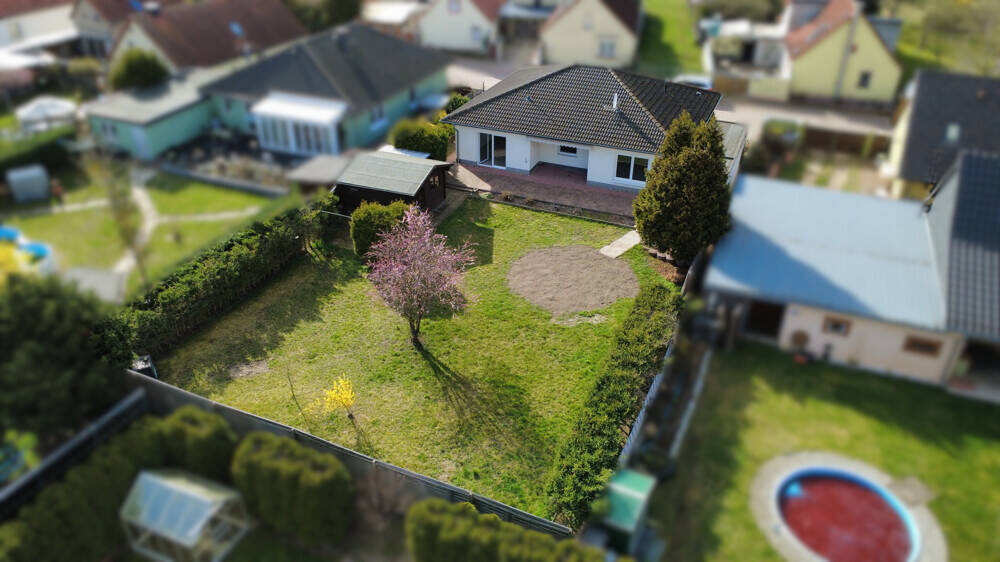 Familienglück in Niegripp – Bungalow mit Garage, Garten, Terrasse & viel Platz zum Leben!, 39288 Burg