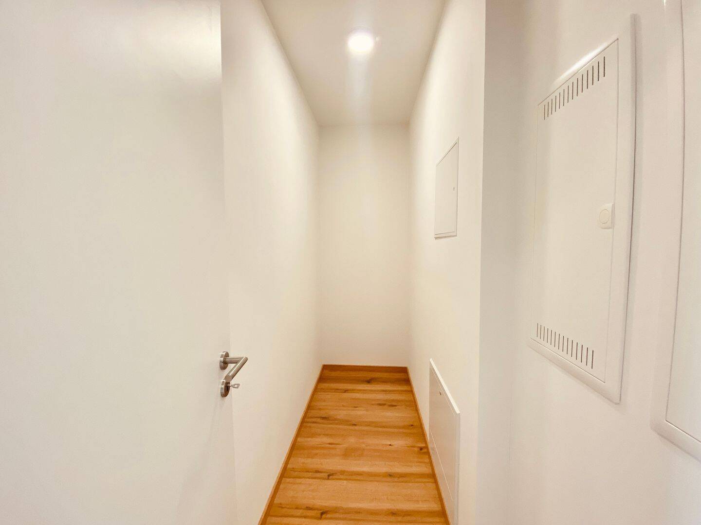 Moderne Vollmöblierte Neubau 3-Zimmer- Dachgeschosswohnung mit Terrasse in der Leipziger Südvorstadtperle, 4275 Leipzig (Marienbrunn Südvorstadt)