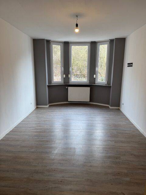 Sbr.-Rußhütte * schicke 3 ZKB * hohe Decken * EKB * modernes Bad * Balkon, 66113 Saarbrücken