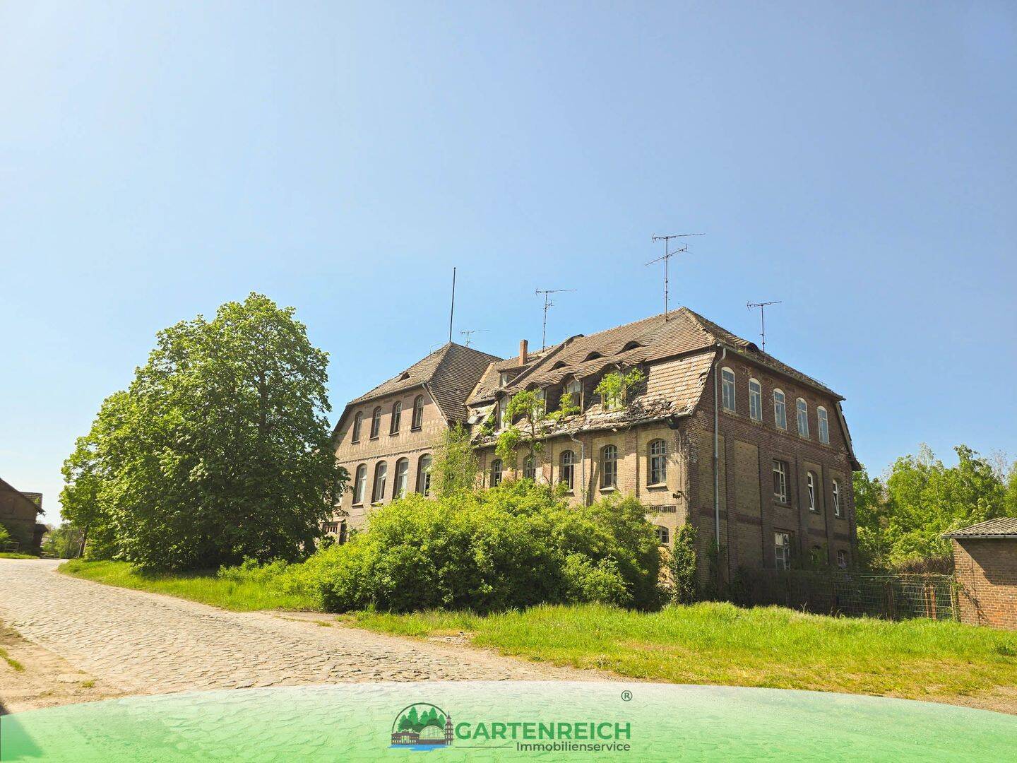 Denkmalgeschütztes Mehrfamilienhaus mit enormem Potenzial, 6869 Coswig (Anhalt)