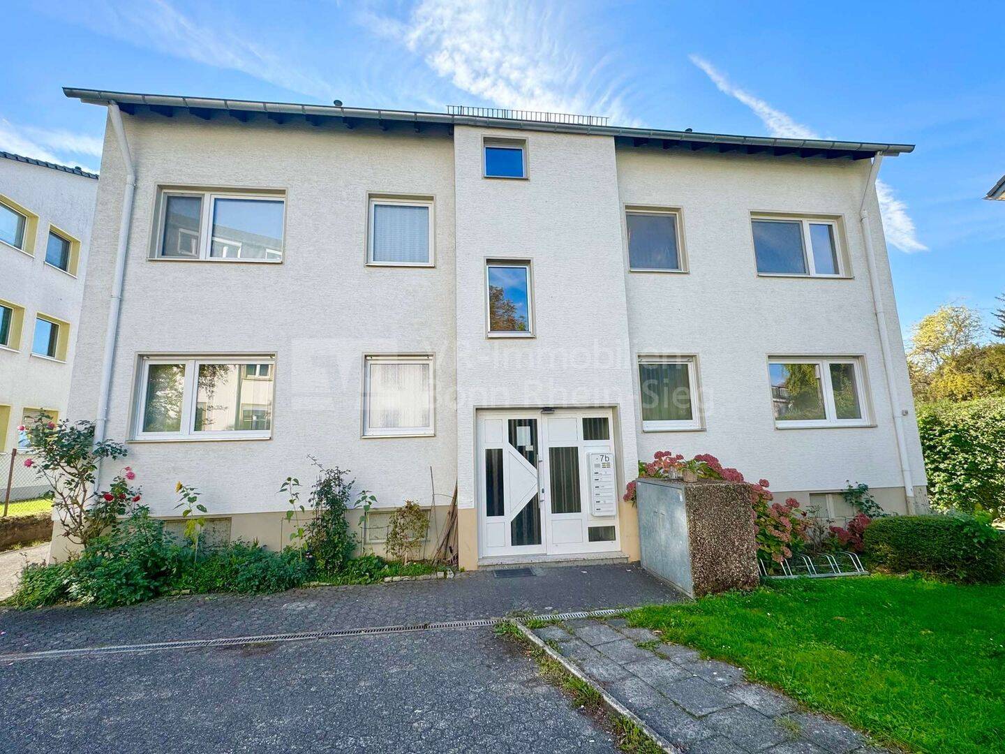 Stilvoll sanierte 3-Zimmerwohnung in guter Lage von Bonn-Duisdorf, 53123 Bonn