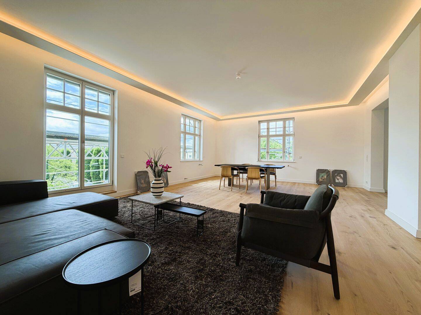 Repräsentative Altbauwohnung mit weiten Sichtachsen, 80634 München (Neuhausen-Nymphenburg)