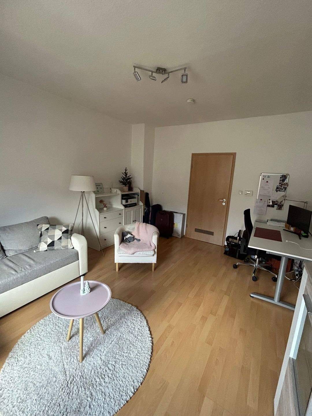 Gepflegte und moderne 2-Zimmer-Wohnung, 90429 Nürnberg