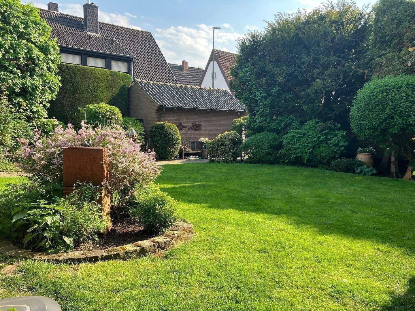 Ahlen Innenstadt: Gepflegtes Einfamilienhaus mit Garten in ruhiger Wohnlage!, 59227 Ahlen