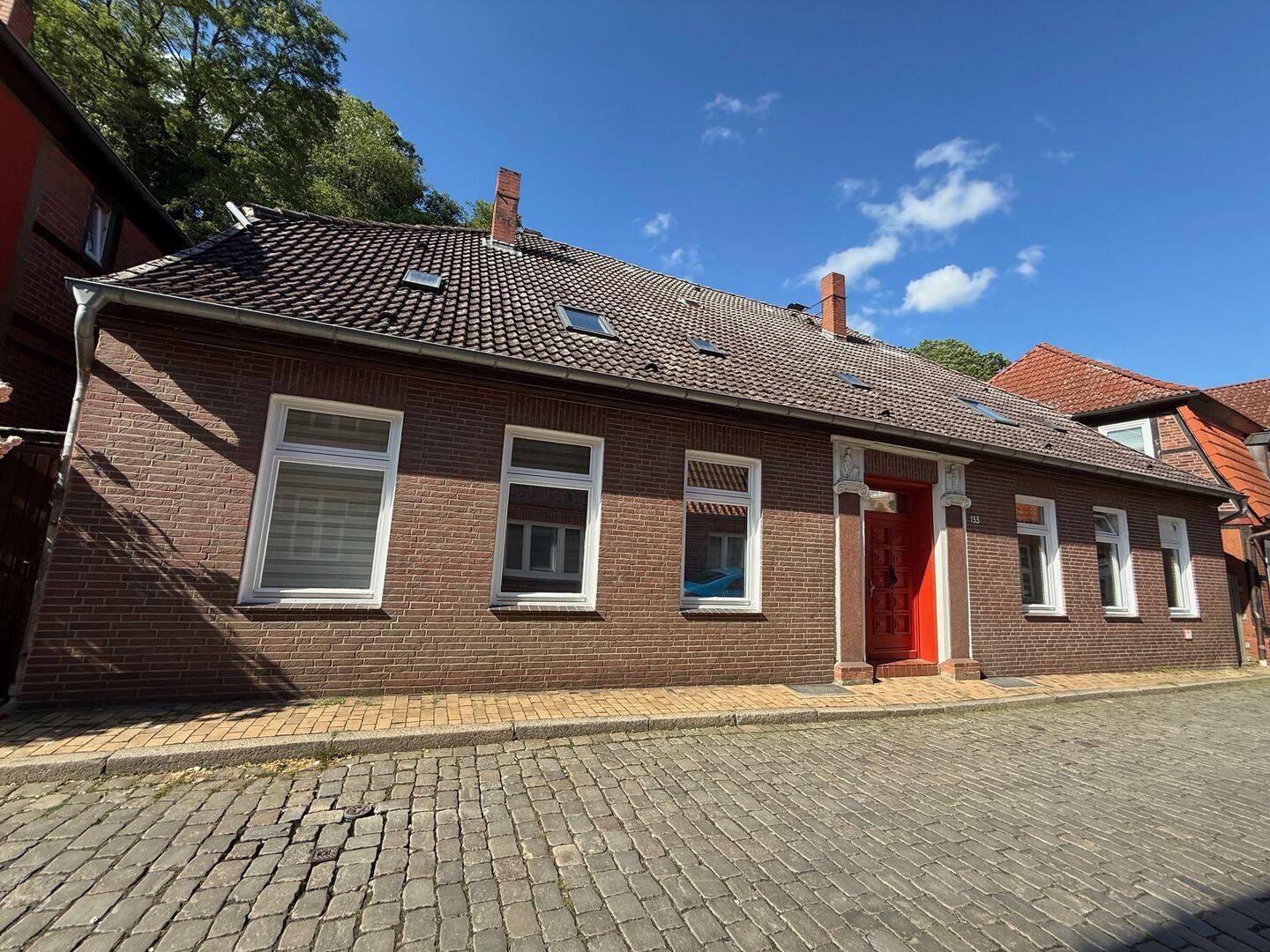 *** Teilsaniertes Zweifamilienhaus mit Blick auf die Elbe ***, 21481 Lauenburg/Elbe