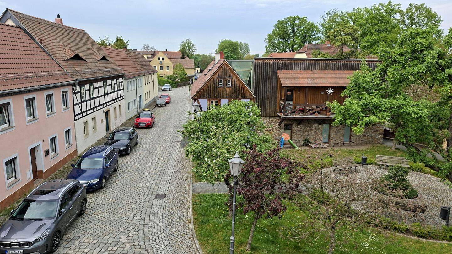 Generationenhaus in schöner Lage, sanierungsbedürftig, 1471 Radeburg