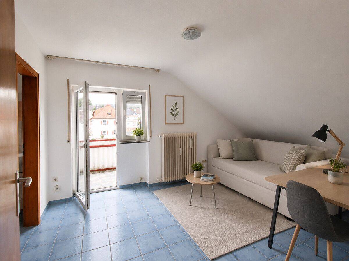 Dachgeschosswohnung mit Balkon in Butzbach*, 35510 Butzbach