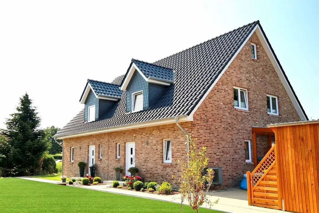 Neubau-Doppelhaushälfte auf Eigenlandgrundstück in Travemünde in ruhiger Seitenstraße, 23570 Lübeck (Travemünde)