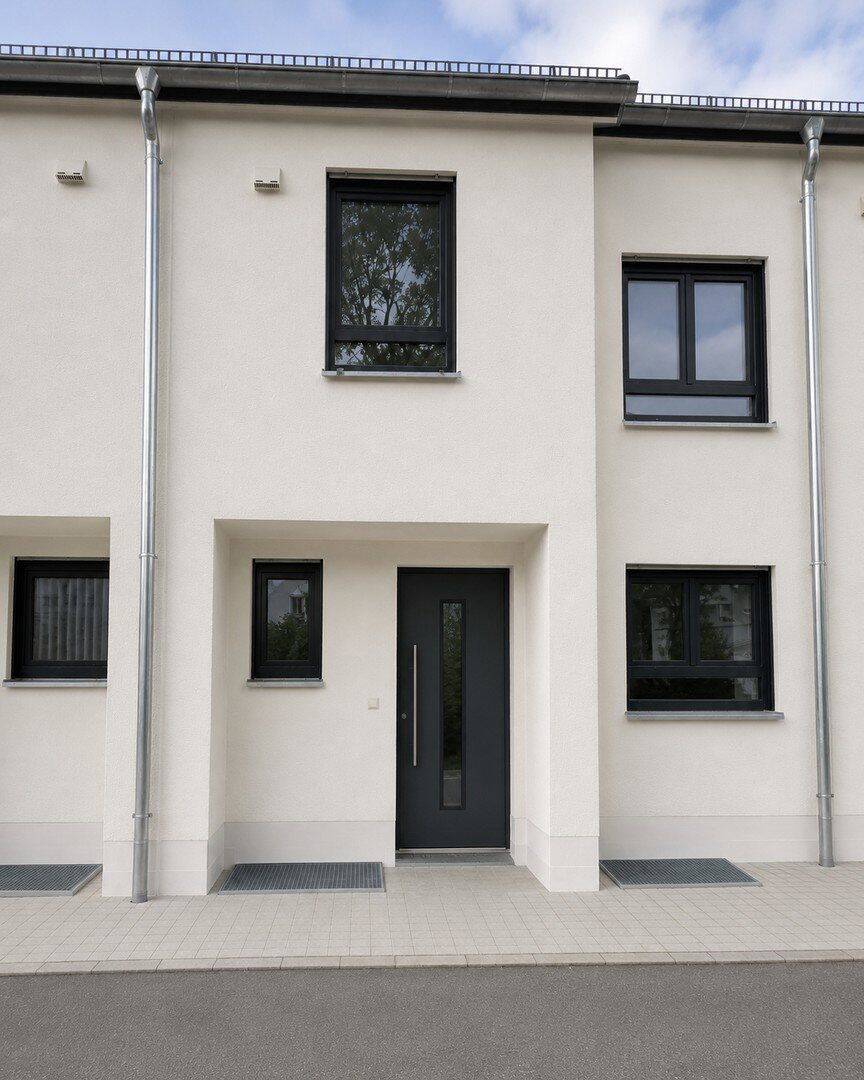 Erstbezug: A+ Neubau-Reihenhaus mit 6 Zimmern, Premiumküche, PV-Speicher & Garten, 86415 Mering