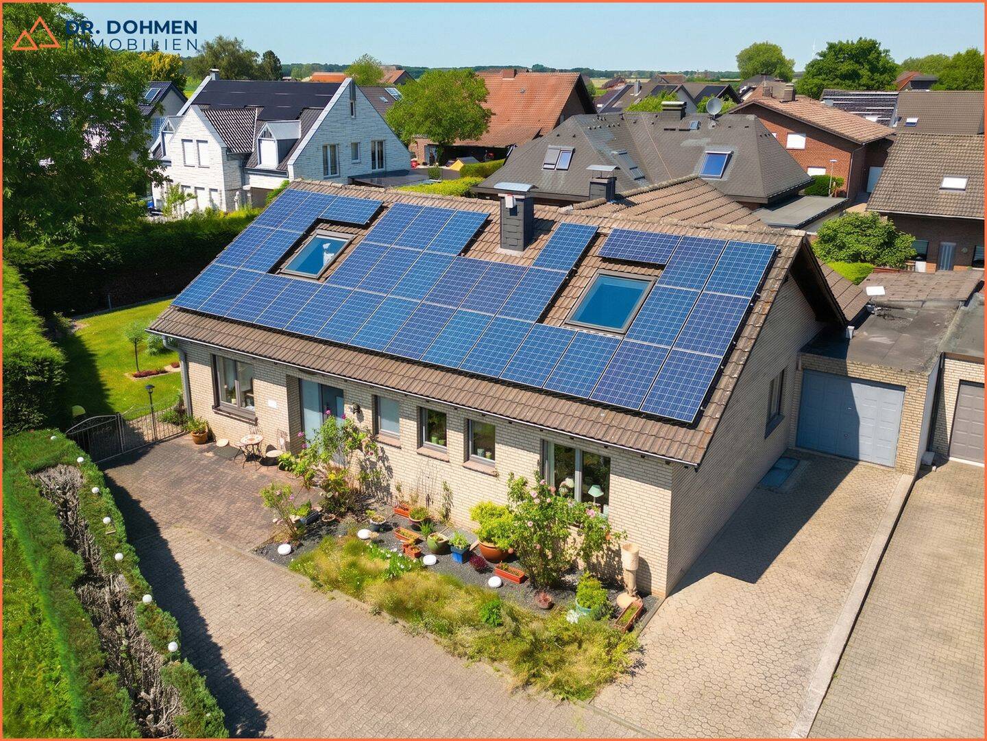 Großzügiger Bungalow mit Garten und Garage am idyllischen Feldrand von Hückelhoven-Kleingladbach, 41836 Hückelhoven