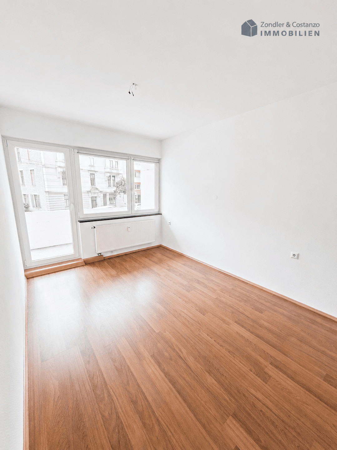 ** ZENTRALES WOHNEN: Schöne 3-Zi.-Whg. * Balkon * perf. Anbindung ÖPNV * modernes Badezimmer **, 70190 Stuttgart (Mitte Ost)