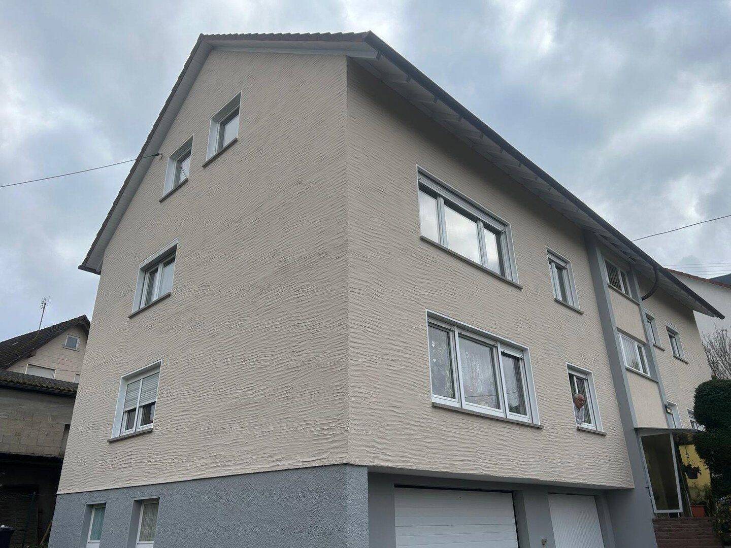 Charmante, modernisierte 2-Zimmer-Wohnung in Straubenhardt, 75334 Straubenhardt