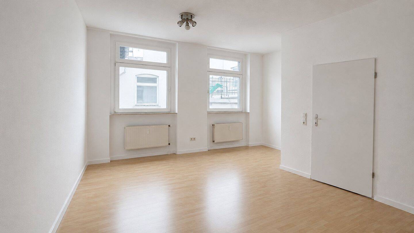 Frisch renovierte Singlewohnung mit großzügigem Wohnraum und separater Küche in Wuppertal, 42275 Wuppertal (Barmen)