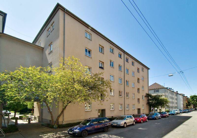 Attraktiv! Individuelle 3-Zimmer-Wohnung, 70372 Stuttgart (Bad Cannstatt)