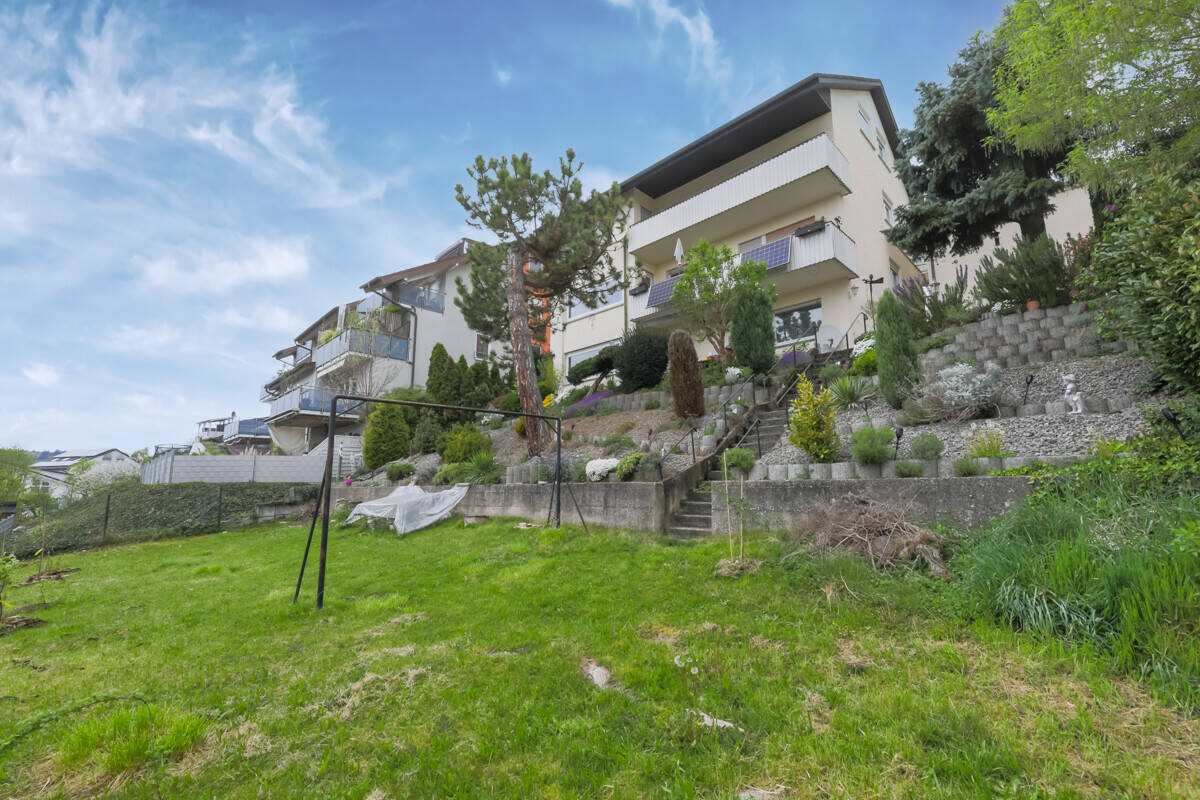 Attraktives Mehrfamilienhaus mit Renditepotenzial und freien Einheiten, 75196 Remchingen
