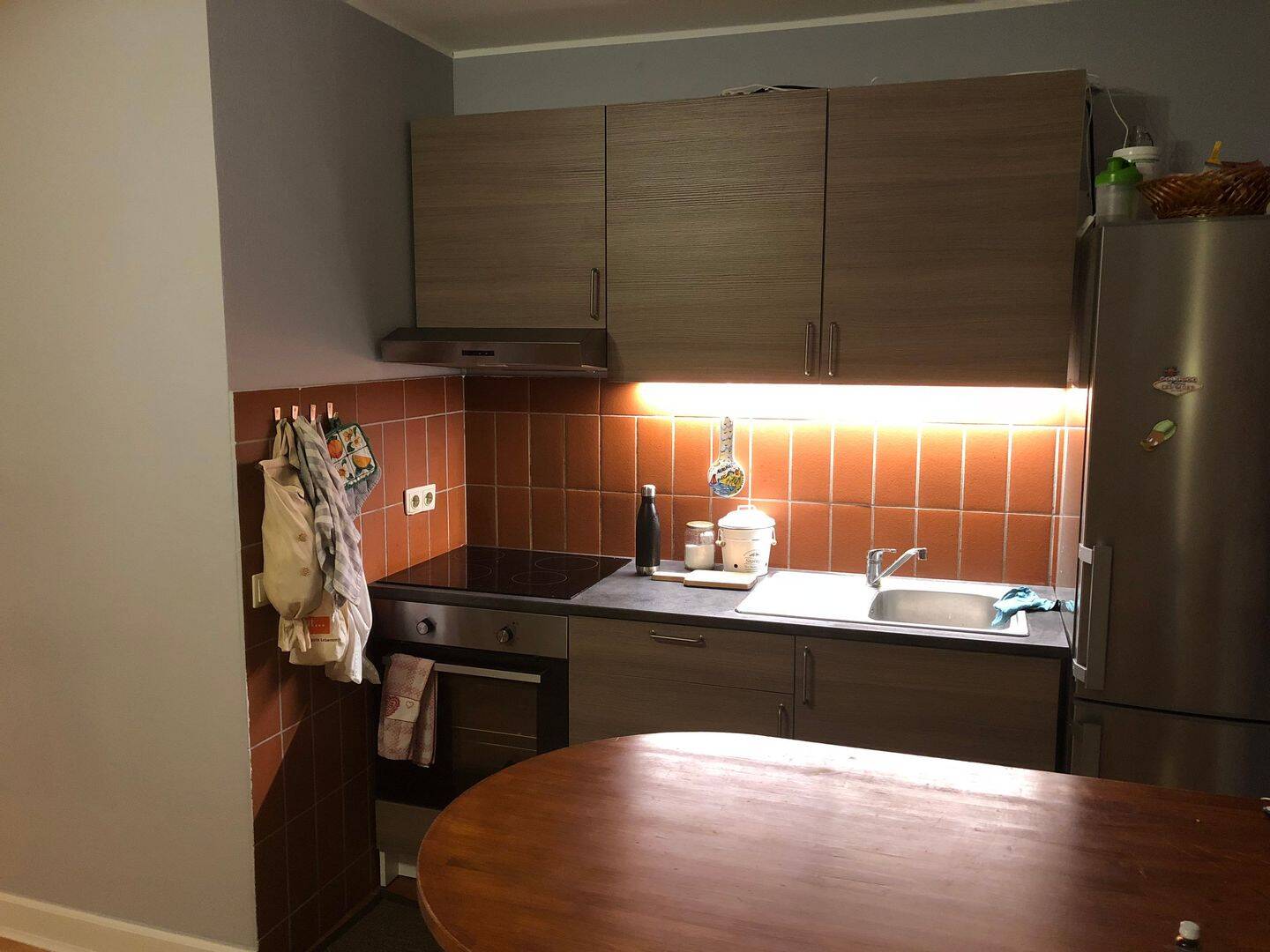 2 Zimmer Wohnung, ruhig und außergewöhnlich, 65929 Frankfurt am Main (Höchst Schwanheim Unterliederbach)