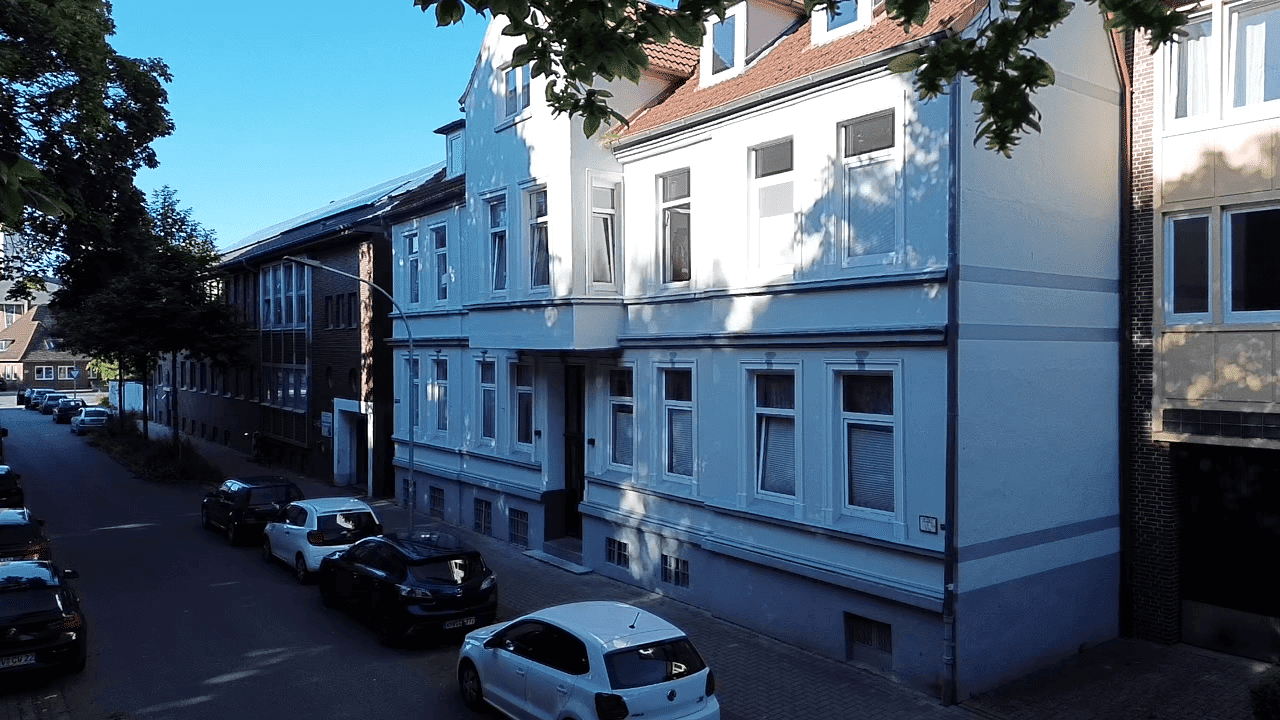 Bereits aufgeteilt – Mehrfamilienhaus mit 6 Eigentumswohnungen und attraktivem Entwicklungspotenzial, 26384 Wilhelmshaven (Heppens Heppenser Groden Innenhafen Innenstadt Neuende)
