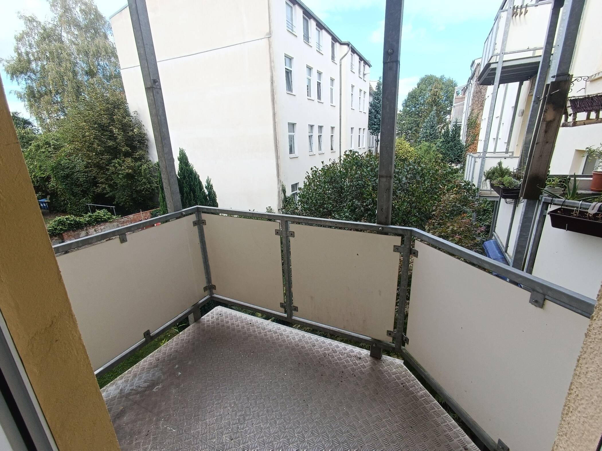 Viel Platz zum Spielen und Entspannen! Großzügige 3-Raum-Wohnung mit Balkon, 39112 Magdeburg (Leipziger Str. Sudenburg)