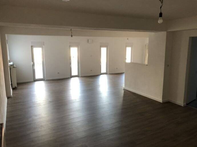 Neue 3-Zimmer-Wohnung mit EBK in Saarbrücken/ Rußhütte, 66113 Saarbrücken
