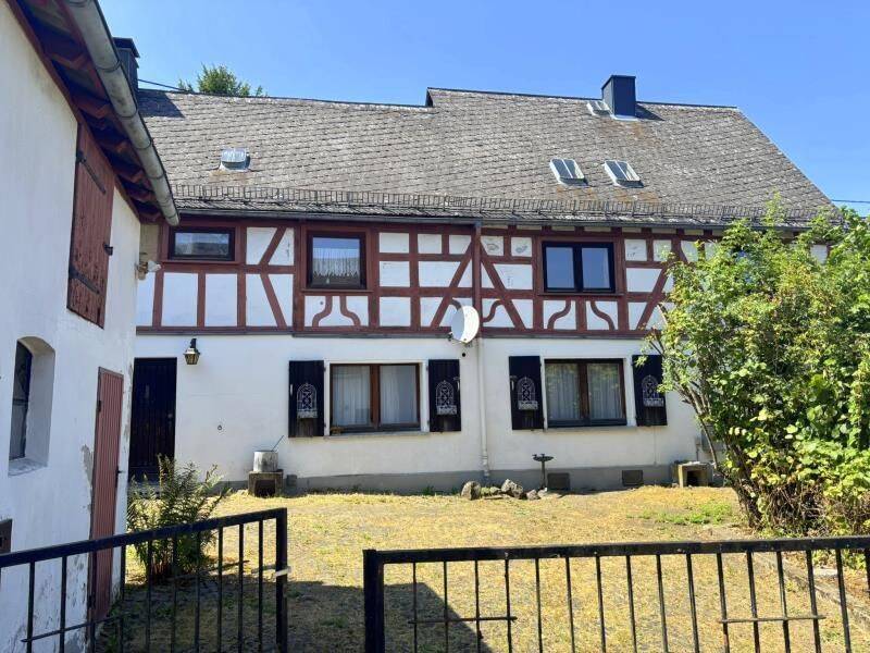 Urgemütliches Fachwerkhaus mit kleinem Garten im Herzen von Berzhahn, 56459 Berzhahn