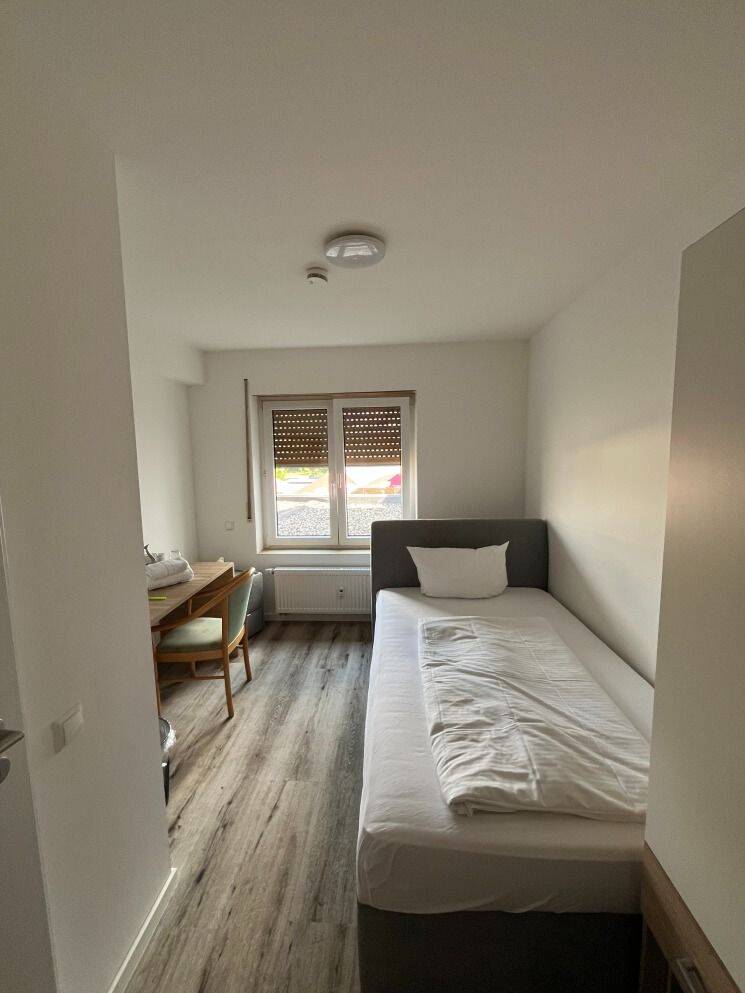 Wohnen für Azubis und Studenten – Dein neues Zuhause im Gasthof Ebert, 36119 Neuhof