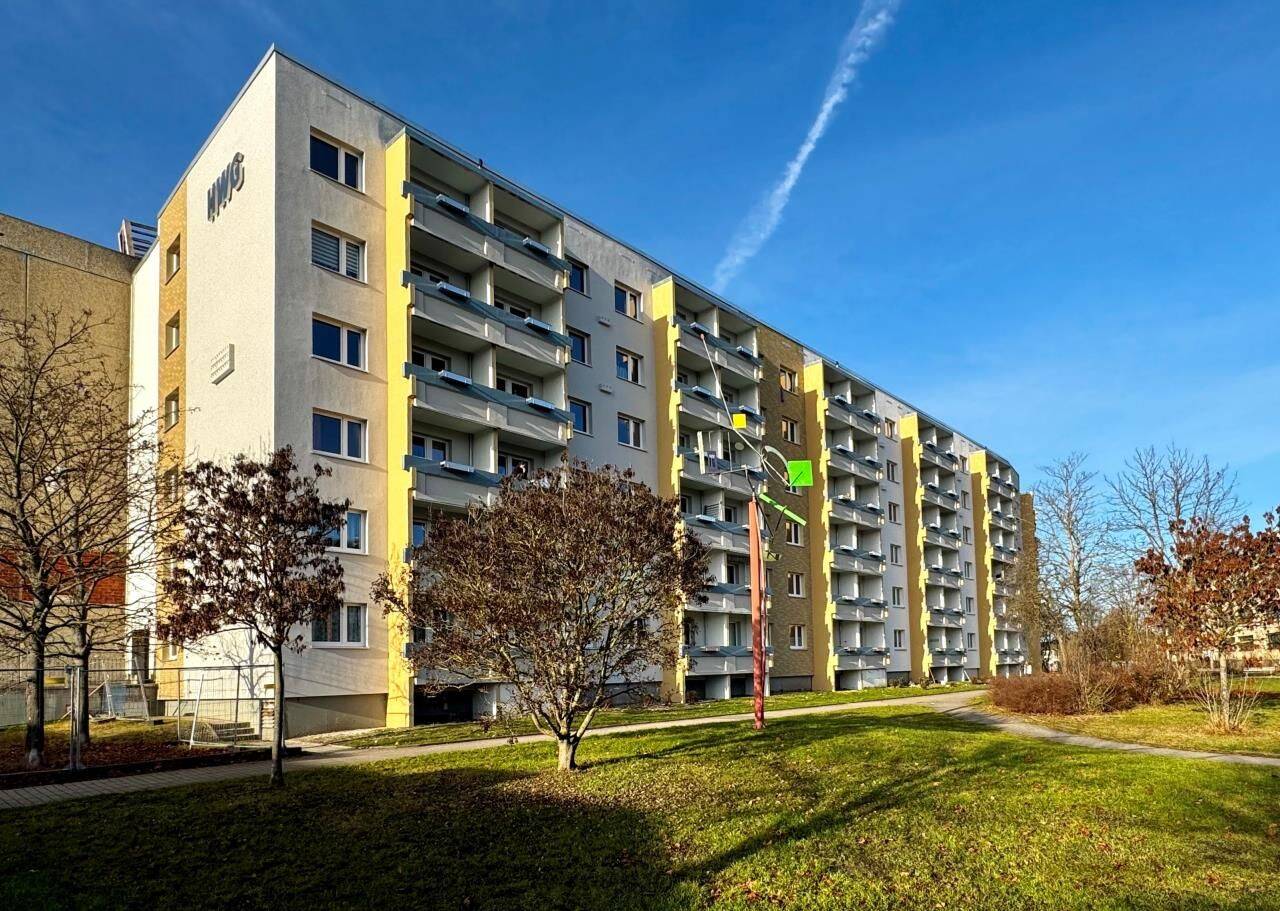 Hoch hinaus in die 6. Etage mit toller Aussicht, 6120 Halle (Saale) (Dölau Heide Nord Heide Süd Kröllwitz Lettin)