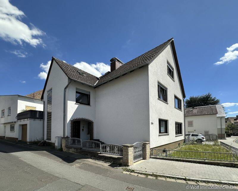 Großzügige 3,5 Zimmer Maisonette-Wohnung in ruhiger Lage, 61184 Karben