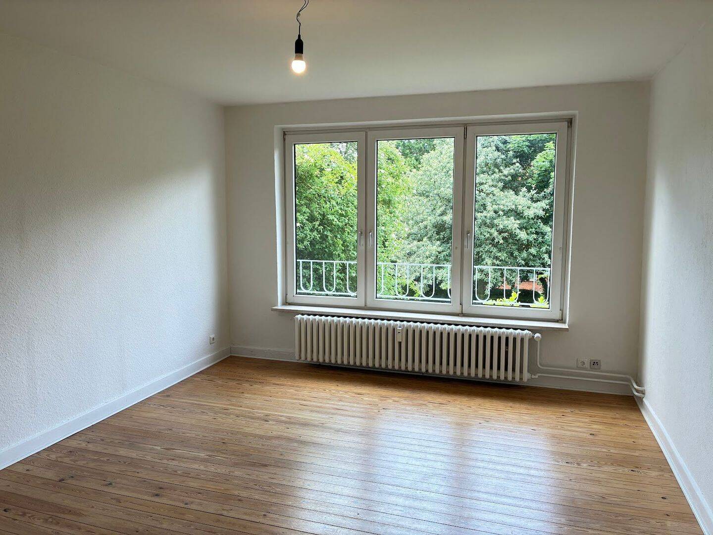 2-Zimmerwohnung in ruhiger Lage, 24149 Kiel (Neumühlen-Dietrichsdorf)