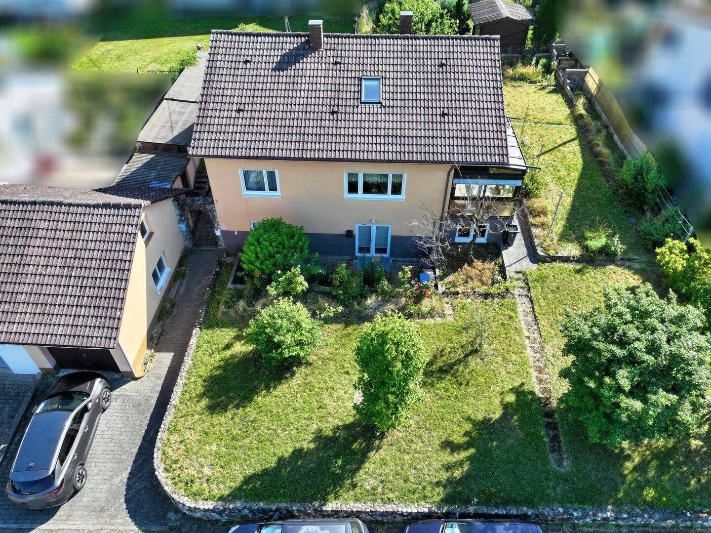 WOHNEN IN TOPLAGE – HAUS MIT ZAHLREICHEN NUTZUNGSMÖGLICHKEITEN, 88697 Bermatingen