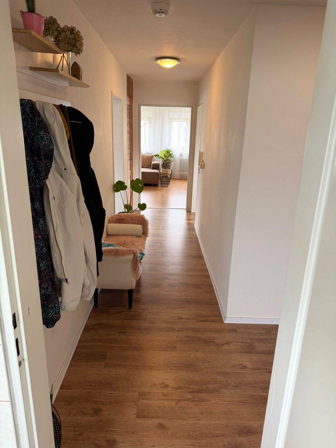 Zentral gelegene, gut geschnittene 2 ZKB-Wohnung in Homburg, 66424 Homburg