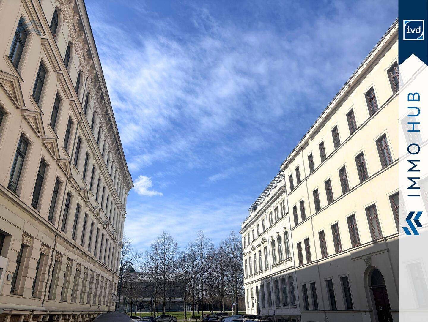 ++ Zentral im Waldstraßenviertel: Altbau-Erdgeschosswohnung mit Tageslichtbad und Abstellraum ++