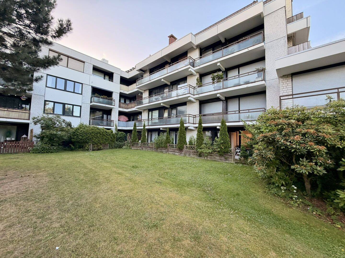 Großzügige 3 Zimmerwohnung mit Terrasse, 23558 Lübeck (Buntekuh Sankt Lorenz Nord Sankt Lorenz Süd)
