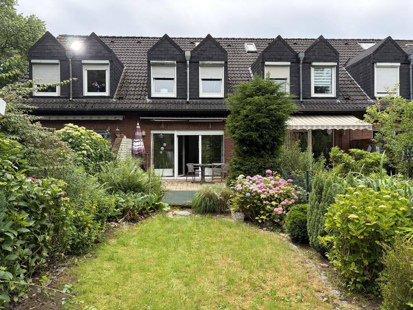 Charmantes Einfamilienhaus auf Erbpacht in Moers Schwafheim Ihr neues Zuhause wartet!, 47447 Moers