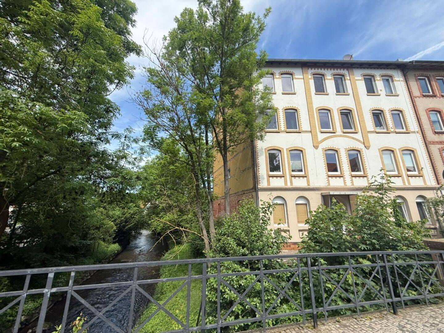 Idyllisches Wohnen am Wasser! 3 ZKB, Balkon & optionale Einbauküche, 34123 Kassel (Bettenhausen Forstfeld Unterneustadt Waldau)