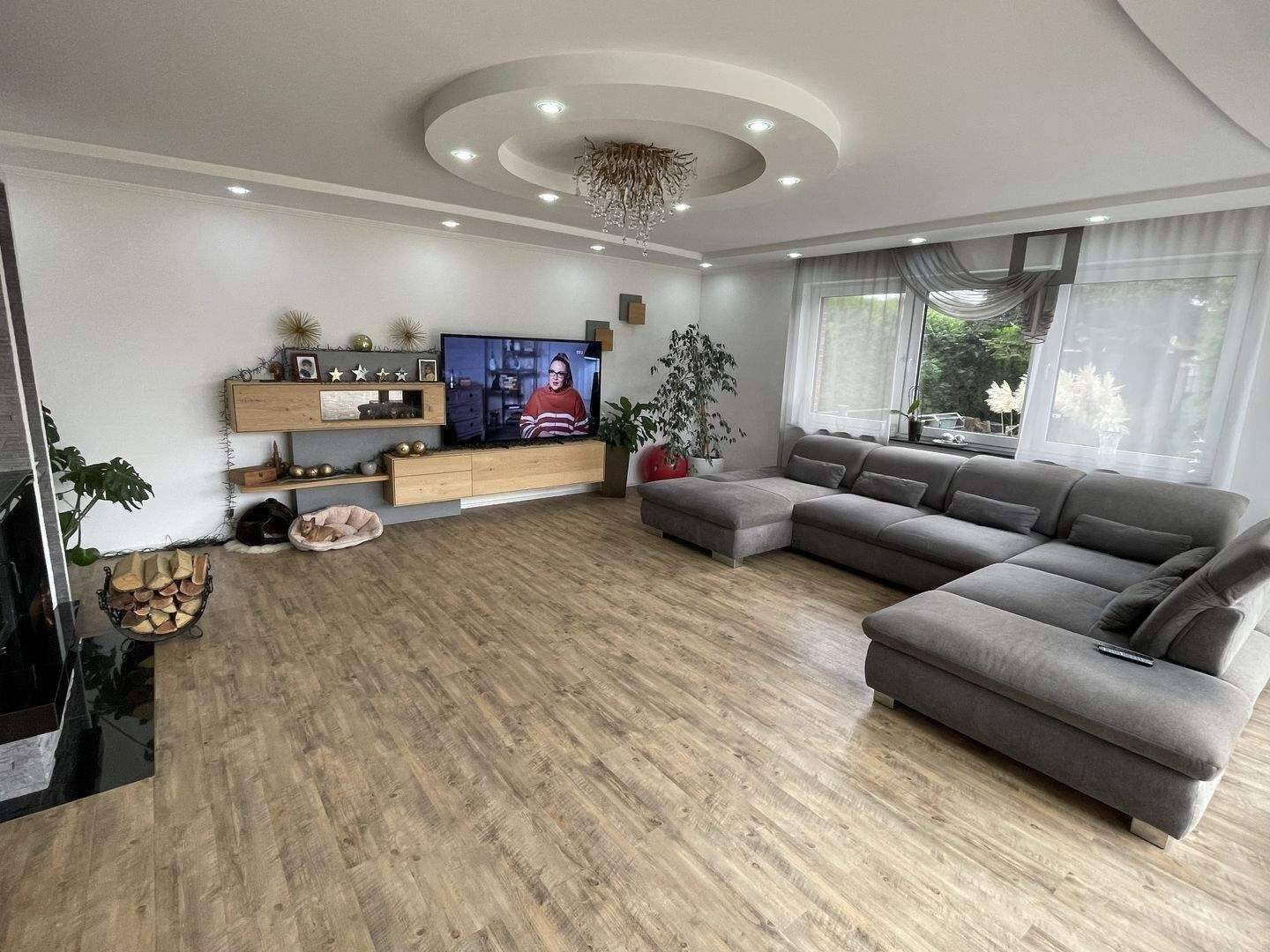 Exklusives, modernes 1-2 Familienhaus inkl. schöner EBK, hochwertiger Möbel, Kamin, Sauna, 2 Terrassen, uvm., 41189 Mönchengladbach