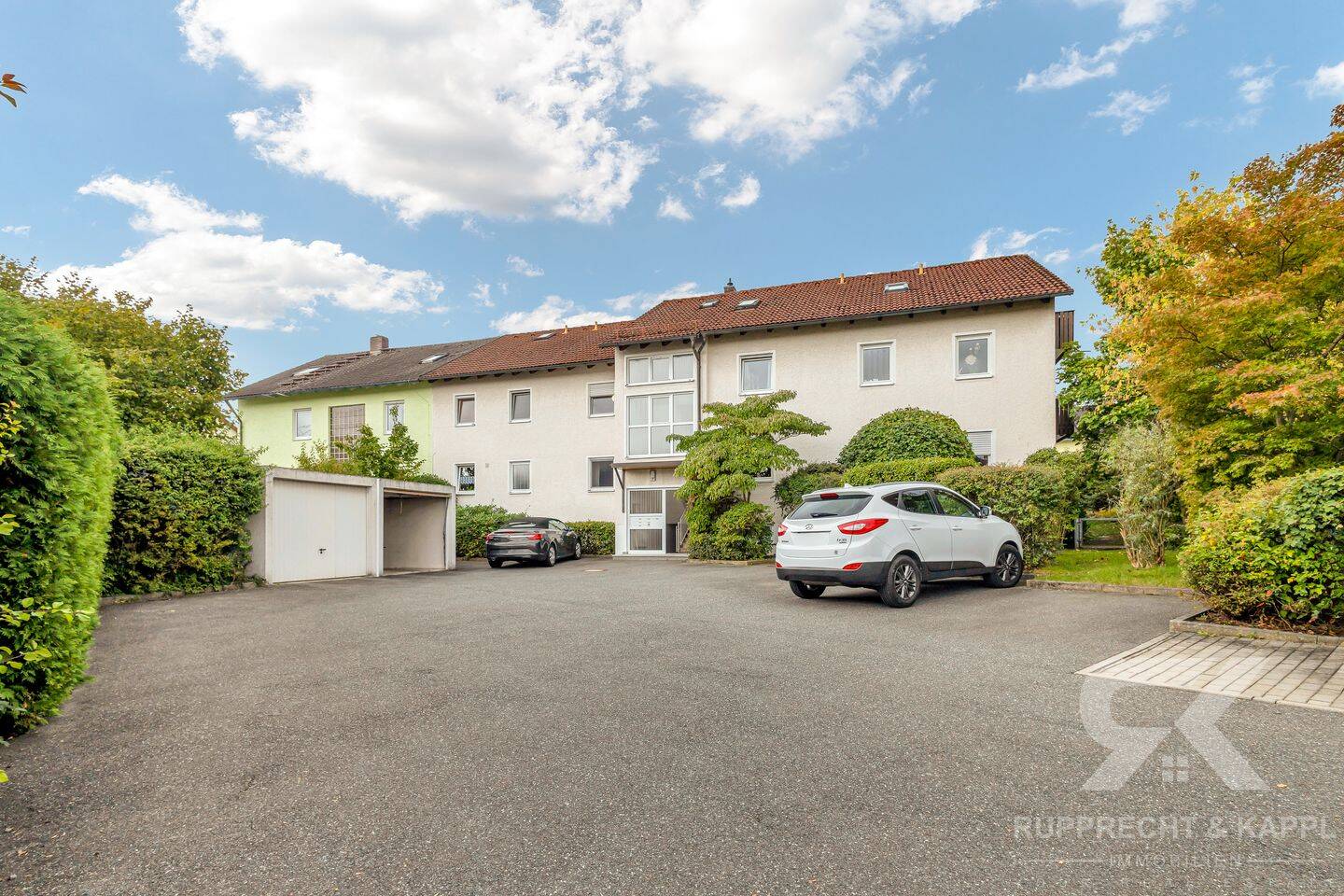Renovierte 2-Zimmer-Wohnung mit Balkon, Einbauküche und Stellplatz in zentraler Lage Weiden´s, 92637 Weiden i.d. OPf. (Weiden)