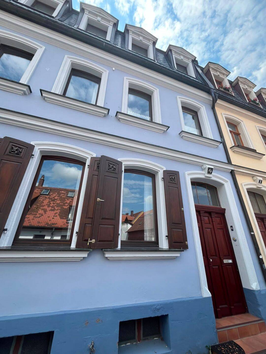 2-Zimmer-Altbauwohnung mit Balkon in Haus-WG im Zollhausviertel, 91052 Erlangen (Anger Erlangen-Ost Erlangen-Süd Innenstadt)