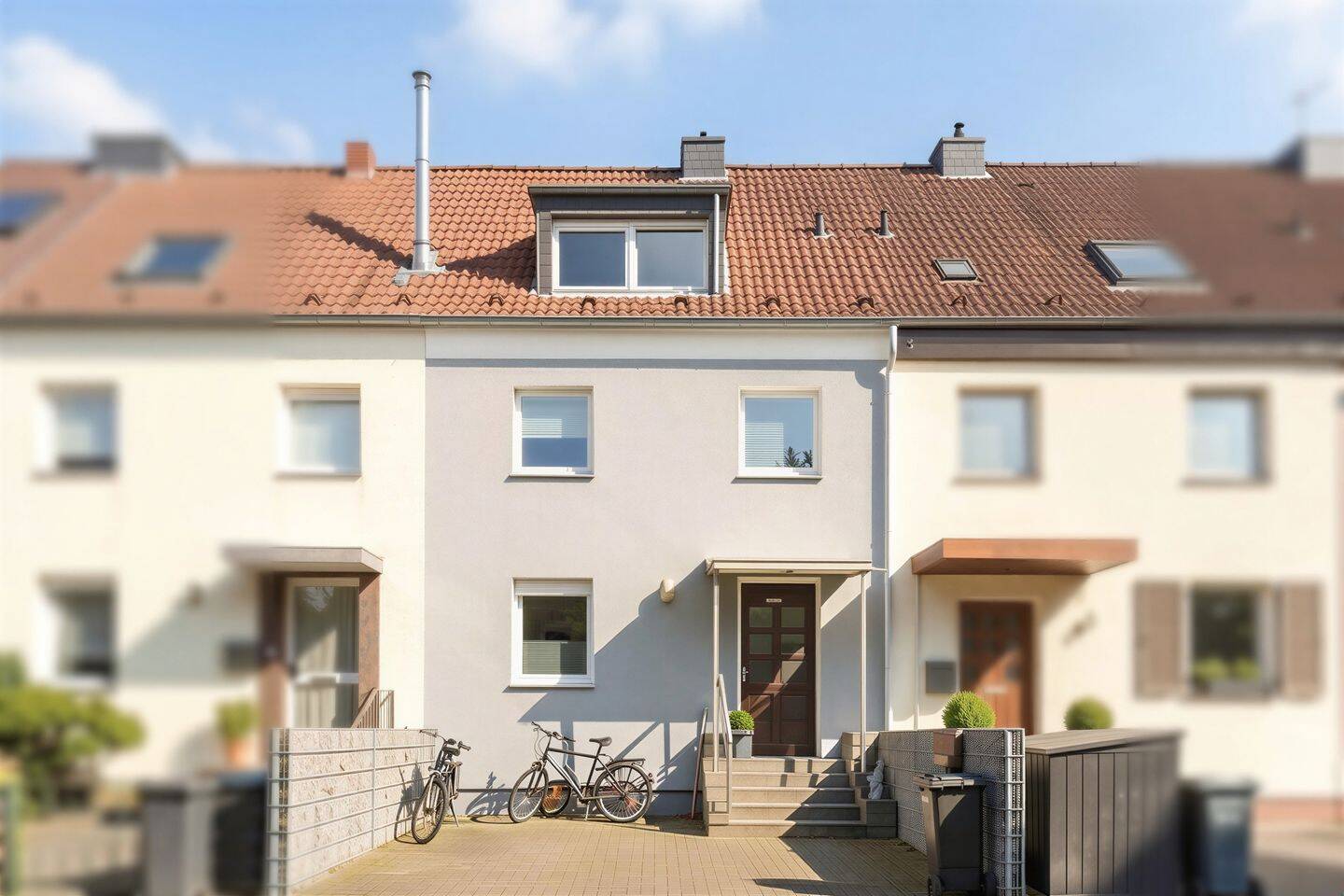 Familienhaus mit großem Garten – ruhige Wohnstraße in Köln-Flittard, bezugsfrei, 51061 Köln (Mülheim Dünnwald Flittard Höhenhaus Stammheim)