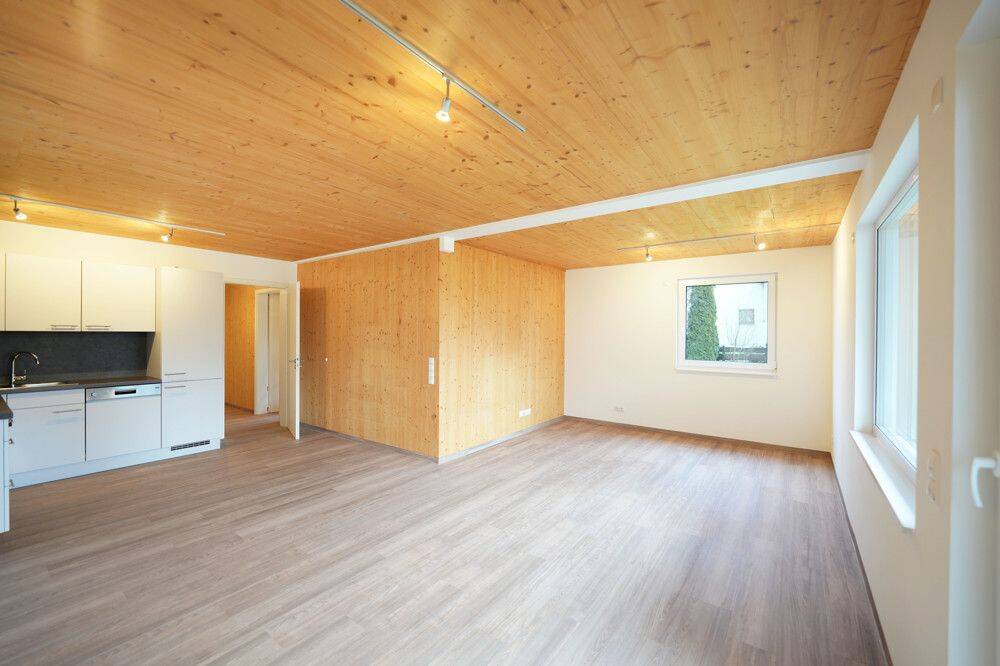 Tolle 3-Zimmer-Terrassenwohnung mit Garten und Einbauküche in Ebersdorf bei Coburg, 96237 Ebersdorf b. Coburg