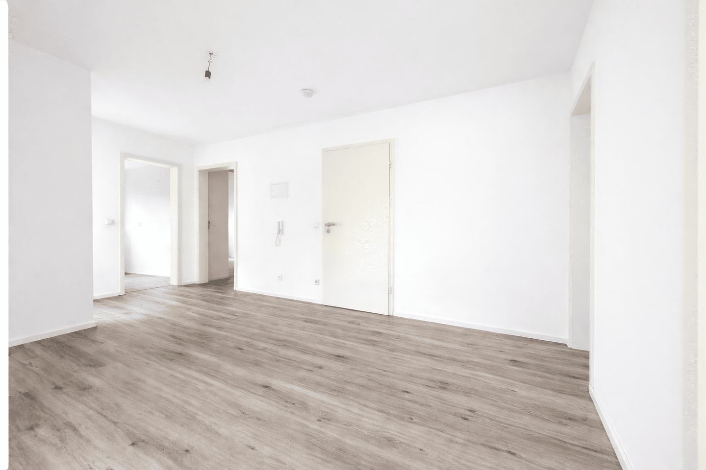 Souterrainwohnung in Schorndorf: Ideal für Paare und Familien mit Platz und Komfort, 73614 Schorndorf