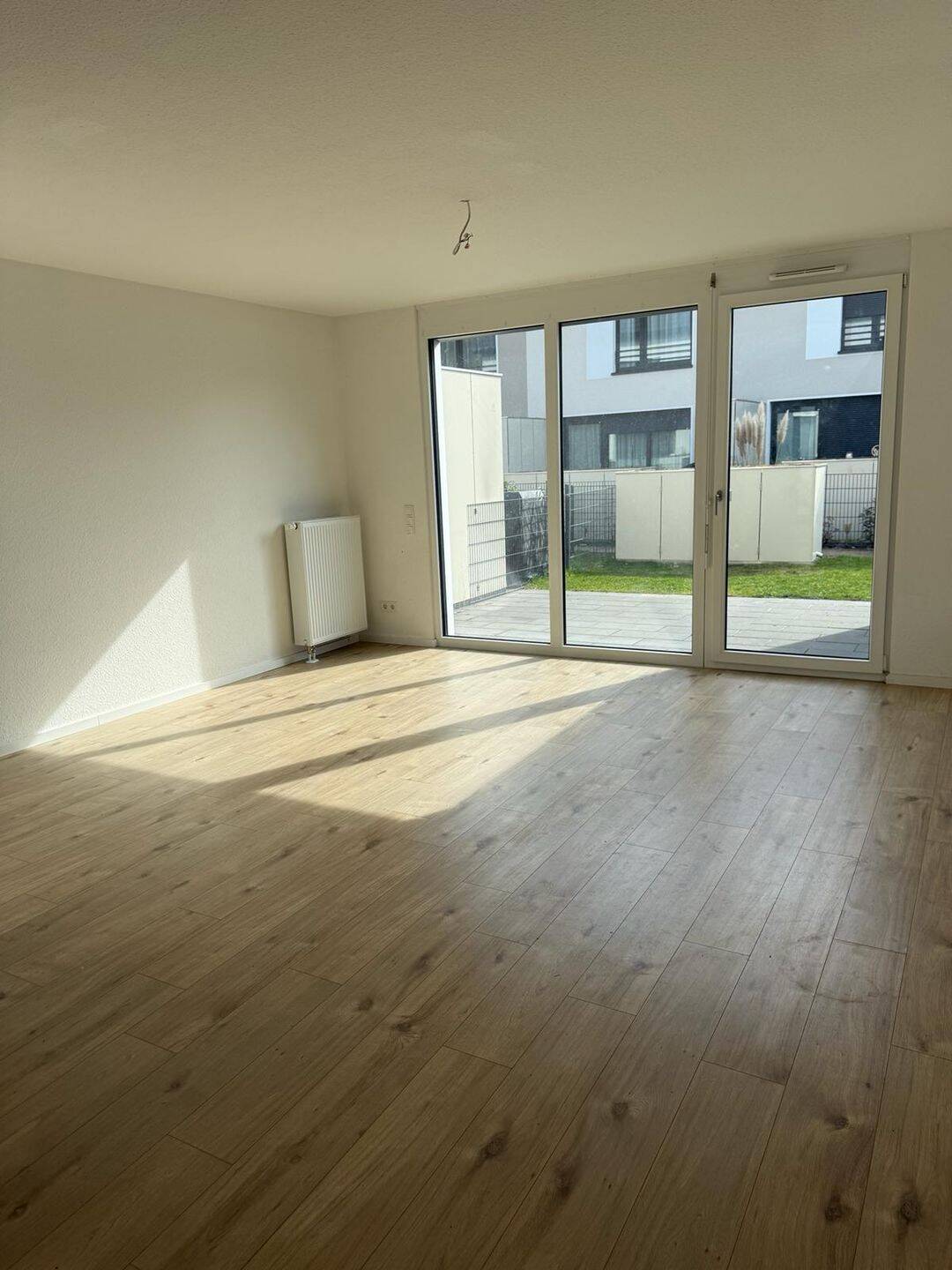 Modernes Reihenhaus mit Garten & Terrasse in Sinsheim, 74889 Sinsheim