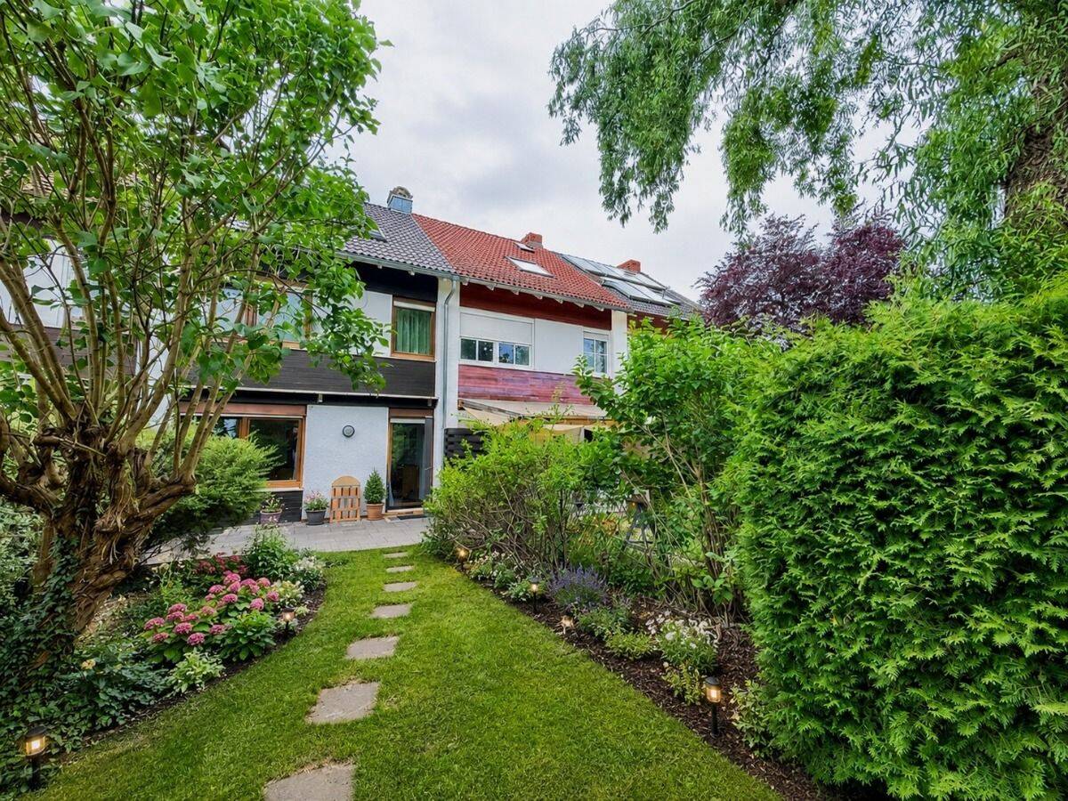Hochwertig kernsaniertes Traum(reihen)haus mit modernster Ausstattung, 82110 Germering