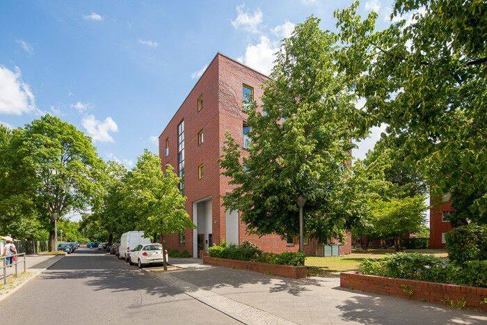 Gepflegte 1,5 Zimmerwohnung mit WIntergarten, 13599 Berlin (Spandau)