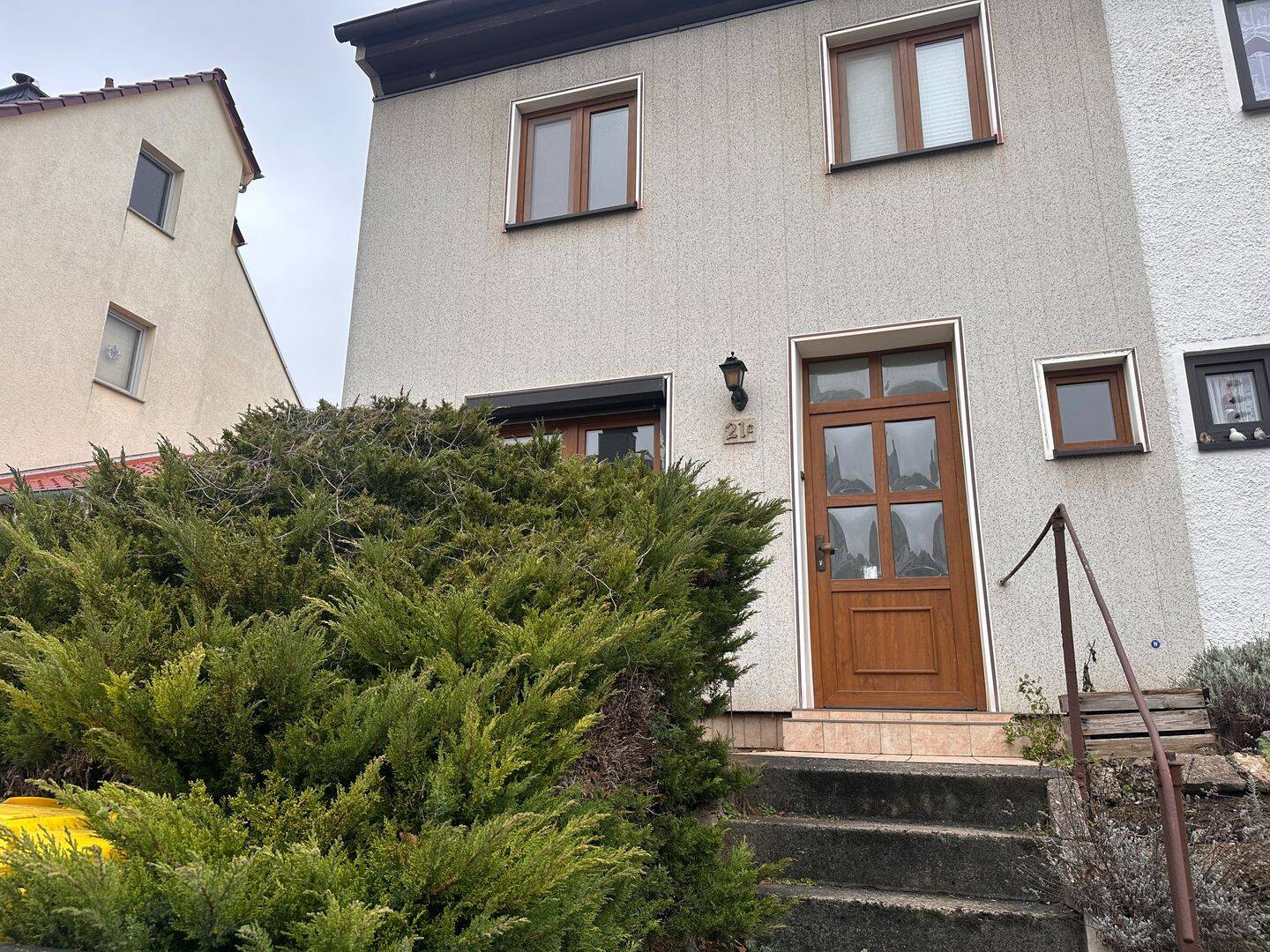 Ruhig gelegenes Stadthaus für die kleine Familie – zur Miete