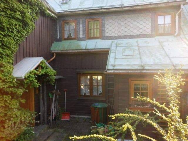 EFH in ruhiger, zentrumsnaher Lage, 8248 Klingenthal