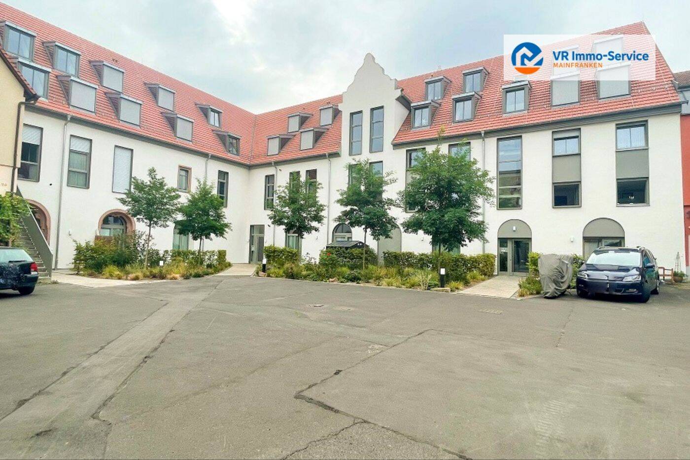 Großzügige 2-Zimmer-Wohnung mit Garten, zwei Terrassen und Top-Ausstattung, 97299 Zell a. Main